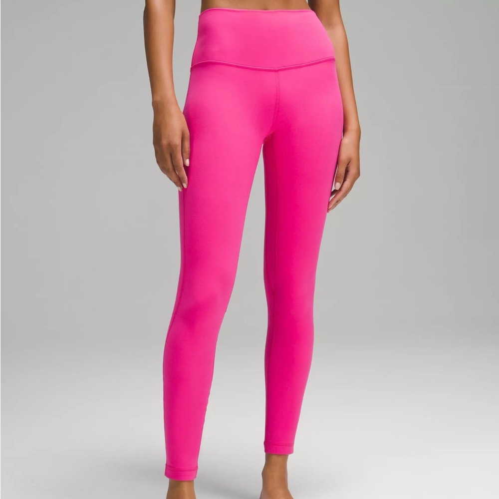 Lululemon sonic pink 25” leggings, worn & washed a couple times, no flaws